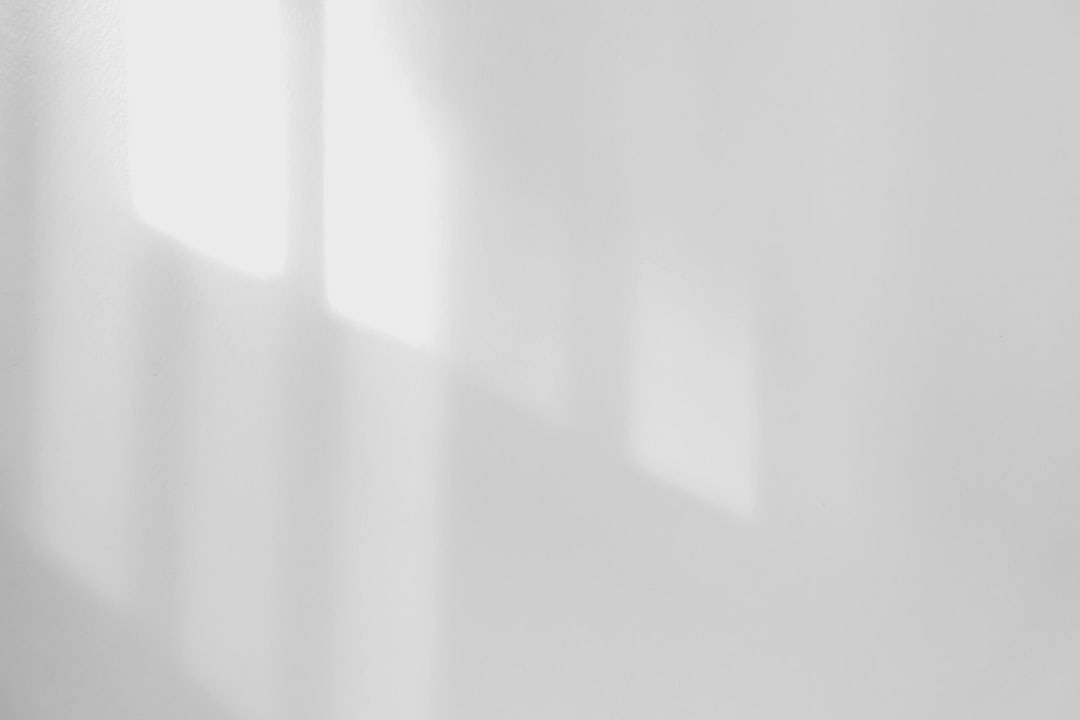 Inovações em Armazenamento de Energia: Baterias Avançadas e Suas Aplicações Industriais